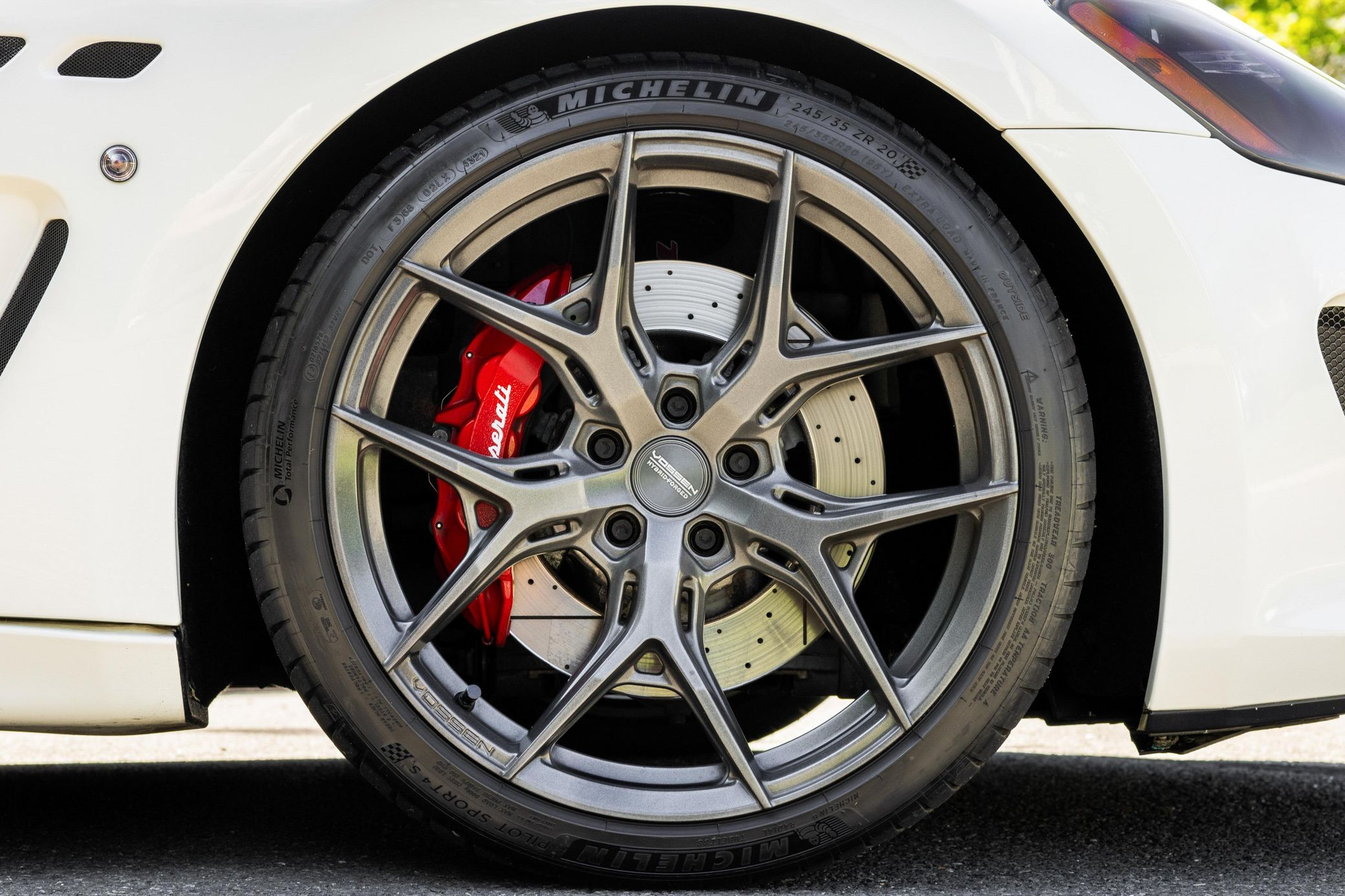 2016 Maserati GranTurismo MC - Image 23