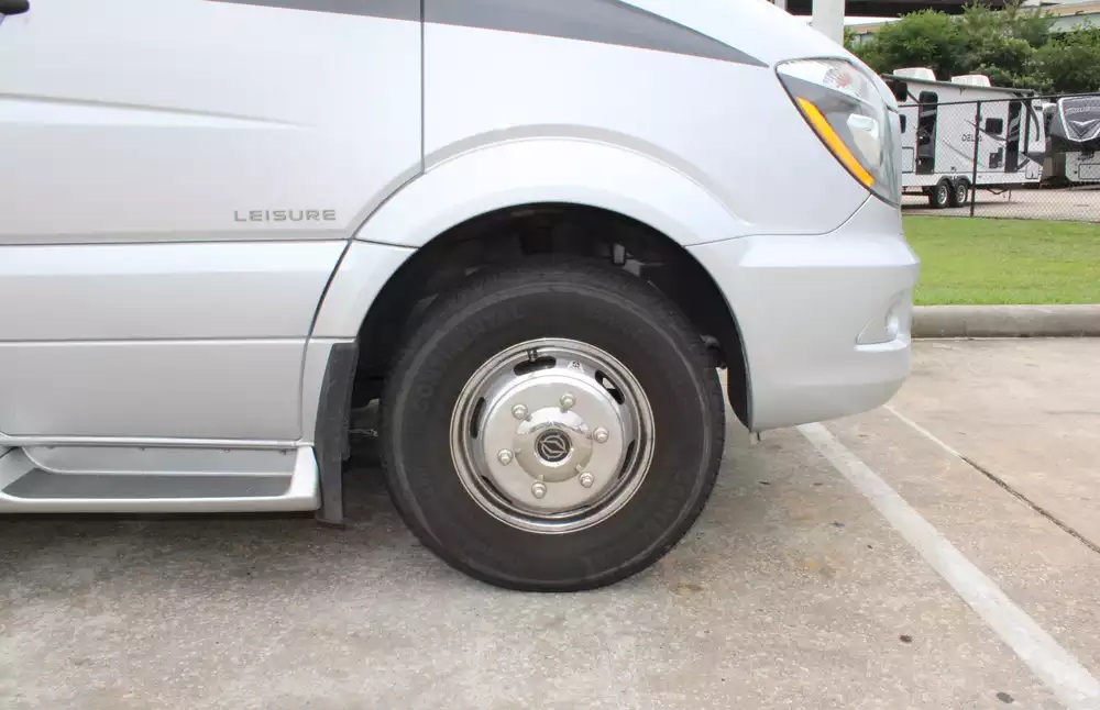 2017 Leisure Travel Unity Series U24MB - Image 26