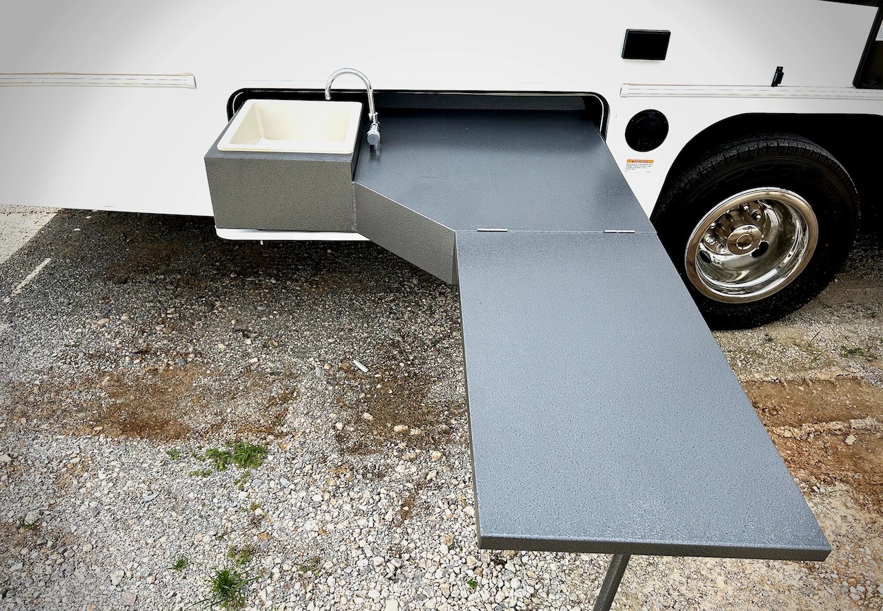 2024 Coachmen Freelander 31MB - Image 19