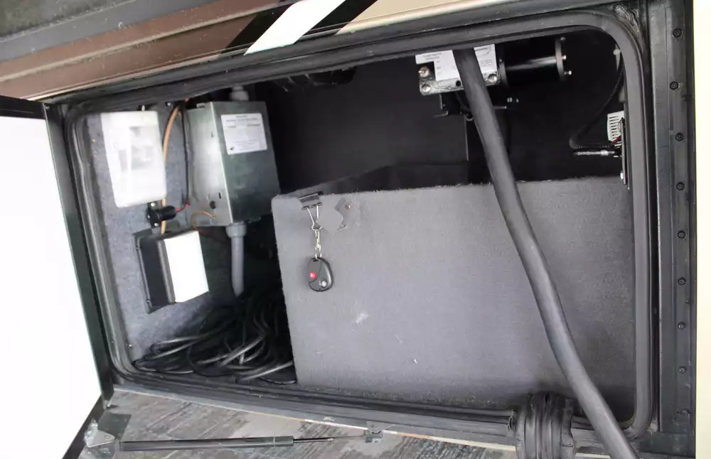 2015 Newmar Ventana 4369 - Image 27