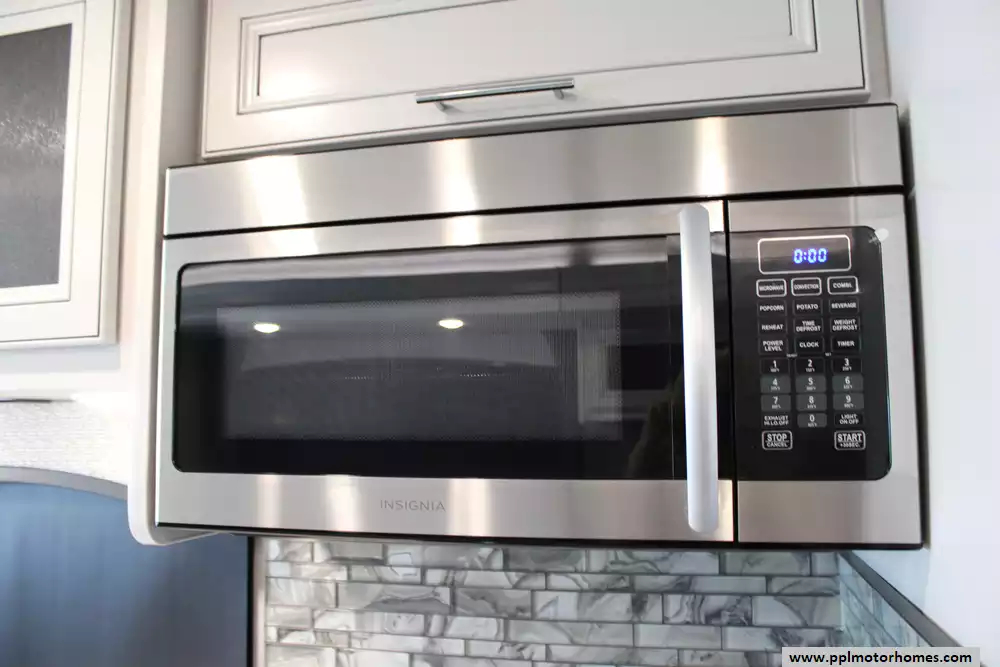 2023 Fleetwood Fortis 34M - Image 28