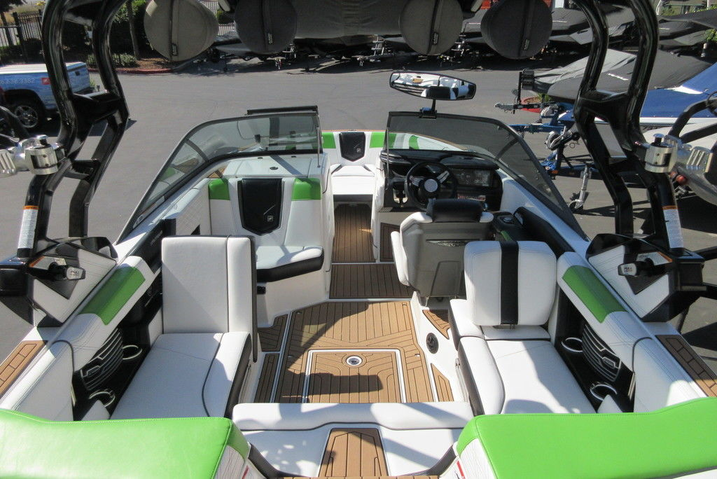 2017 Nautique G21 - Image 12