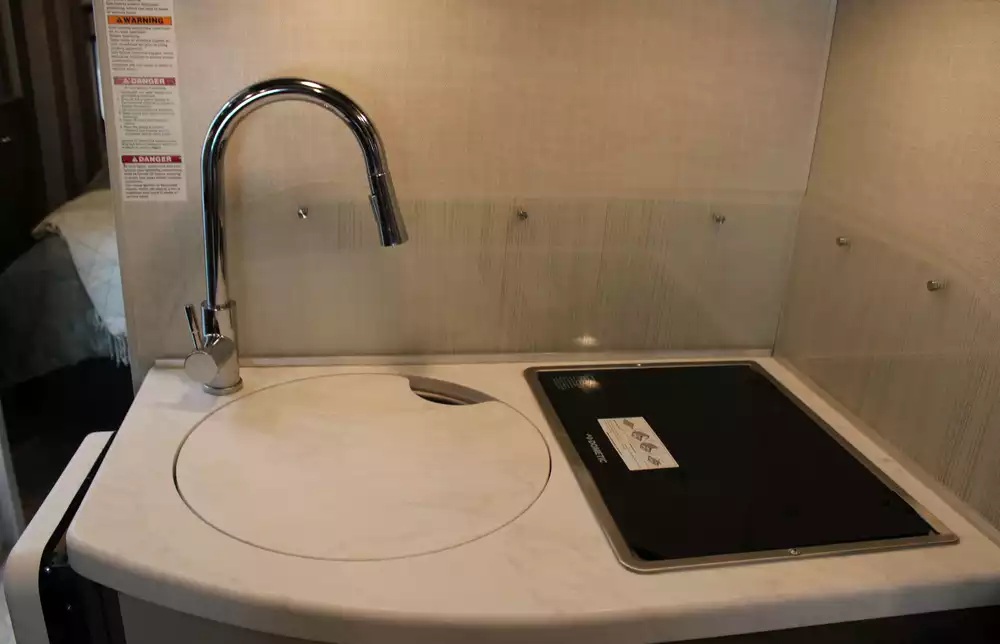 2024 Thor Tiburon 24RW - Image 29