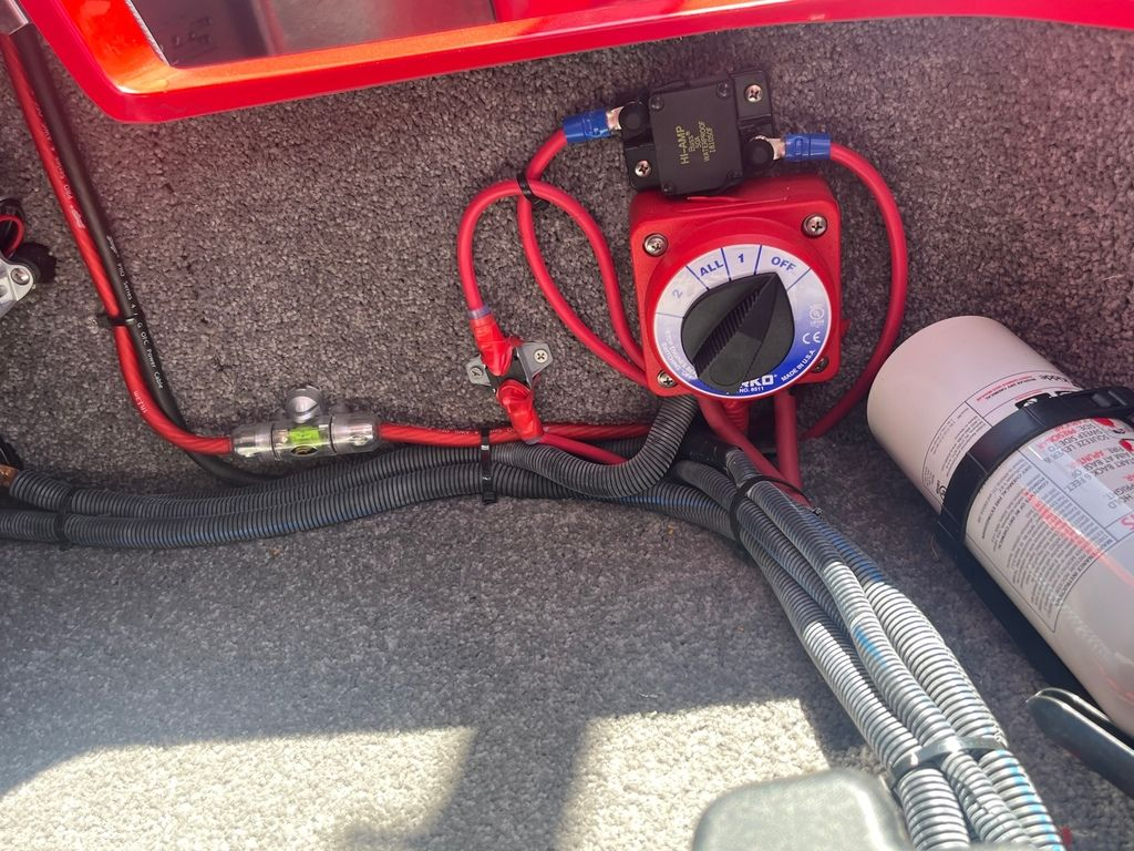 2016 MB Tomcat - Image 27