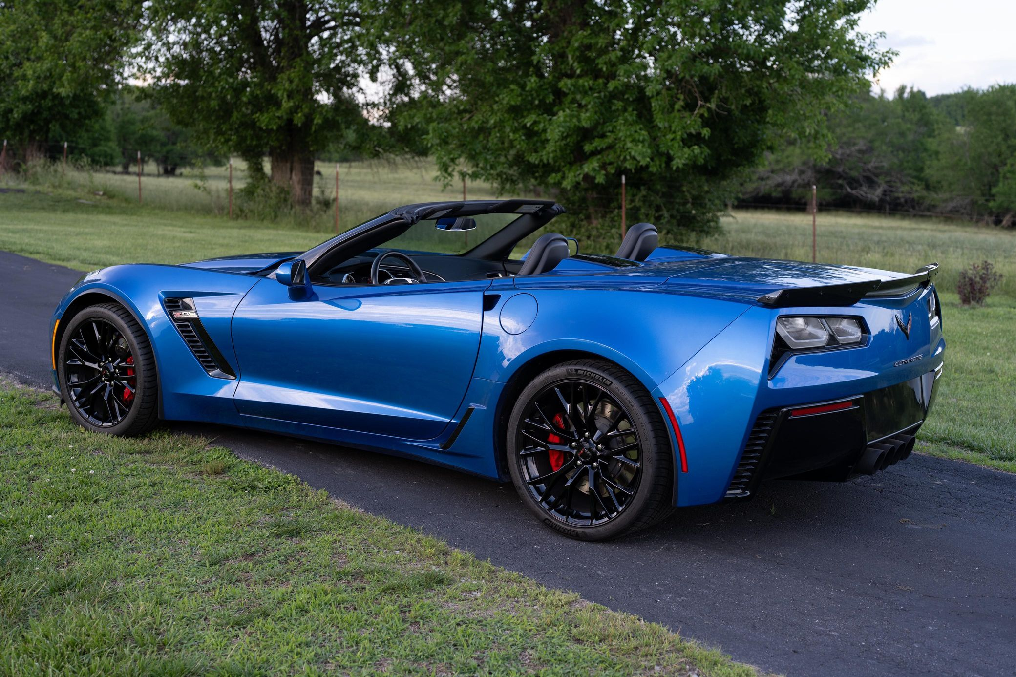 2016 Chevrolet Corvette Z06 - Image 3