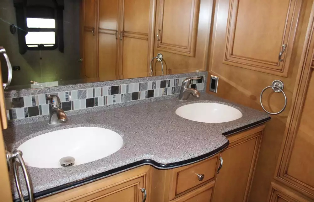 2015 Newmar Ventana 4369 - Image 30