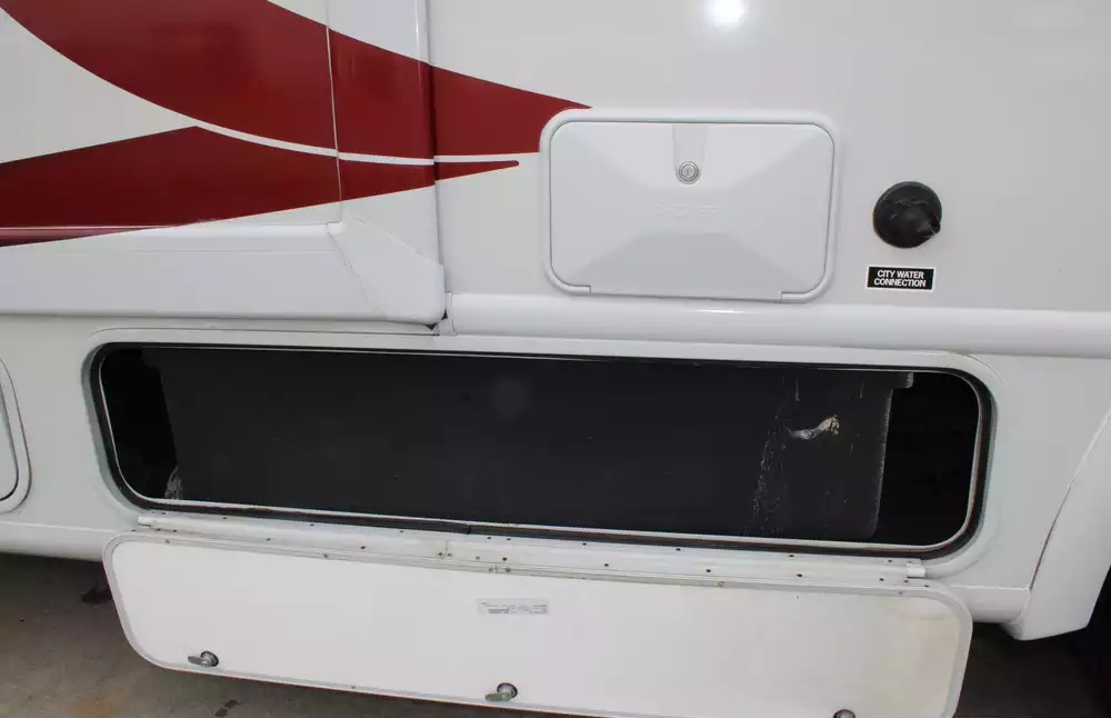 2023 Thor Vegas 24.1 - Image 28