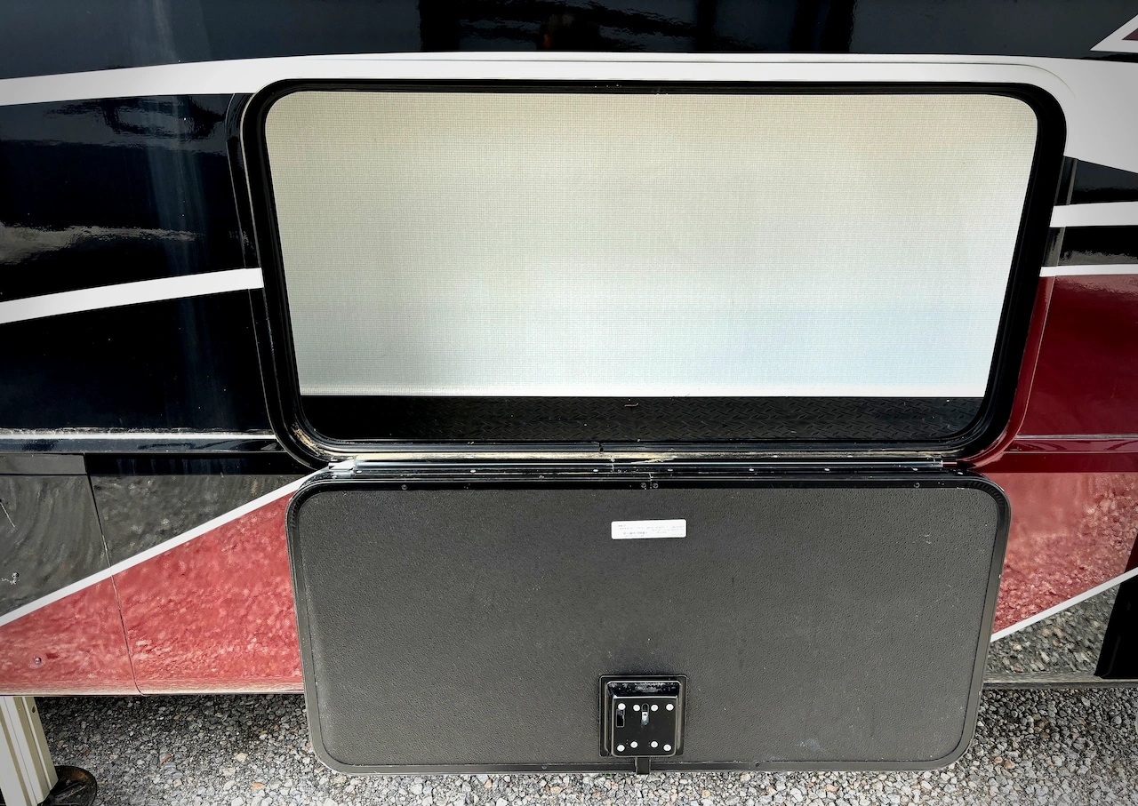 2024 Forest River RiverStone 425FO - Image 6