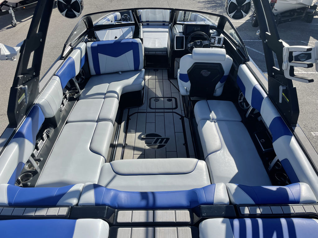 2020 Malibu Boats 23 MXZ - Image 32