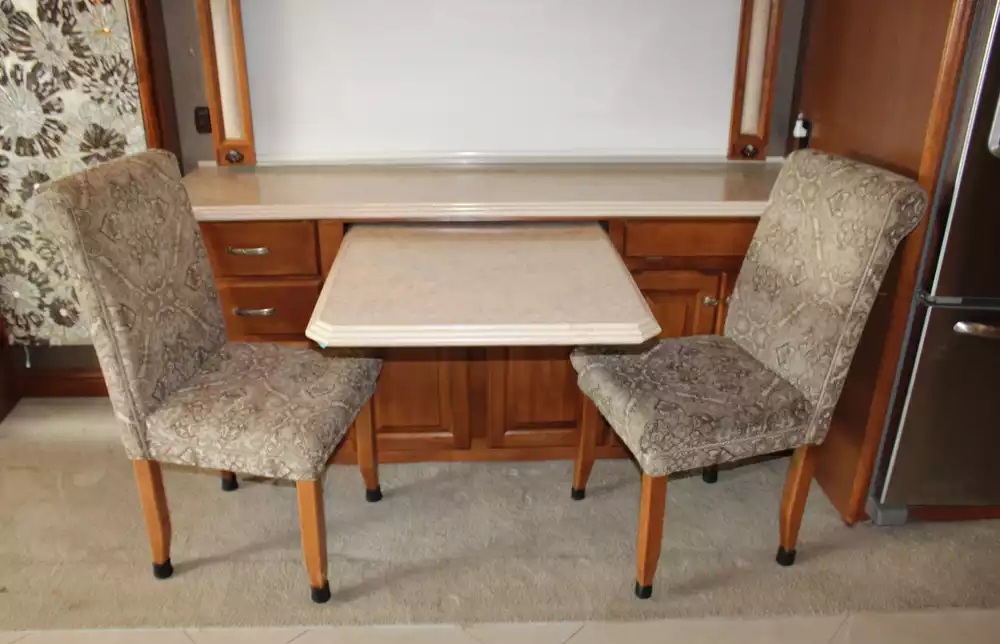 2013 Tiffin Phaeton 36GH - Image 28