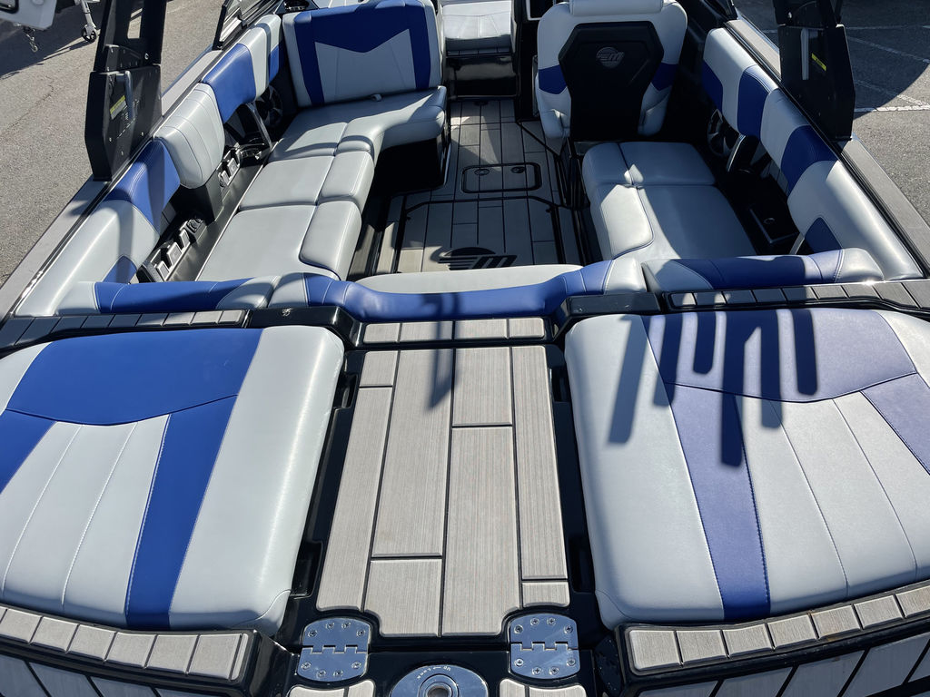 2020 Malibu Boats 23 MXZ - Image 33