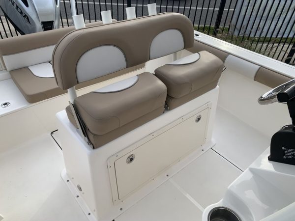 2021 Sea Born LX22 Center Console LE - Image 27