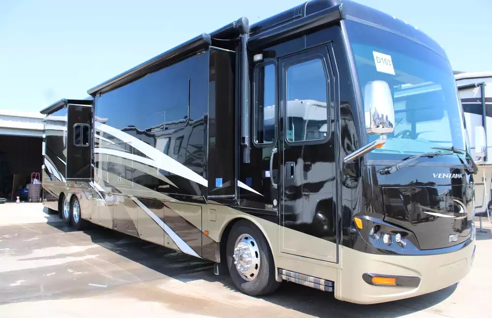 2015 Newmar Ventana 4369 - Image 2