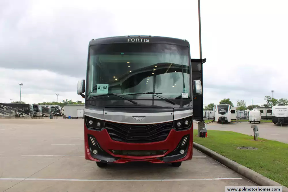 2023 Fleetwood Fortis 34M - Image 38