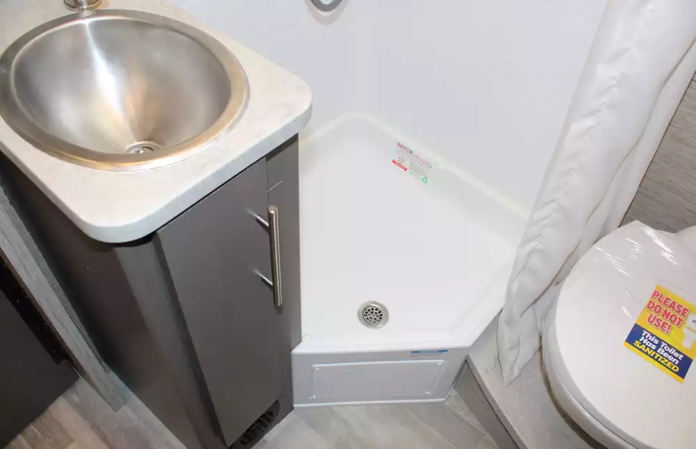 2023 Thor Vegas 24.1 - Image 35