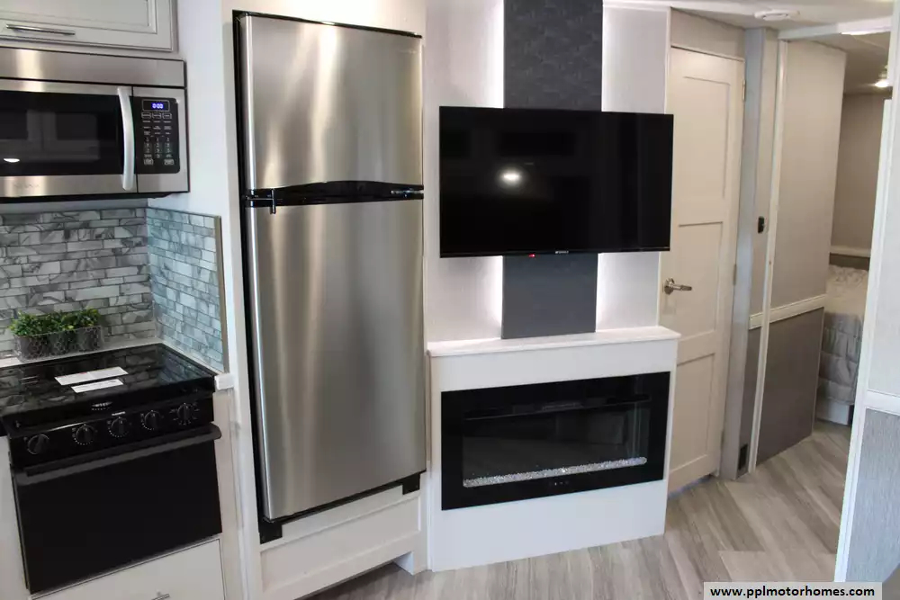 2023 Fleetwood Fortis 34M - Image 39