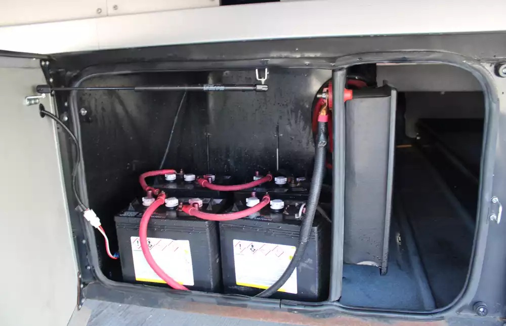 2013 Monaco Knight 40DFT - Image 37