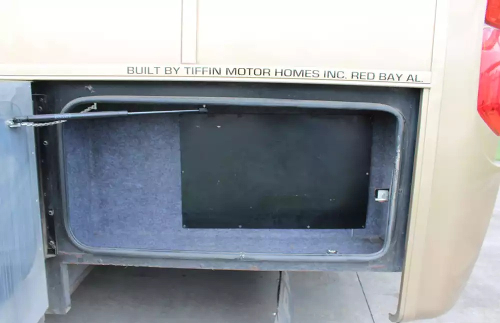 2013 Tiffin Phaeton 36GH - Image 34