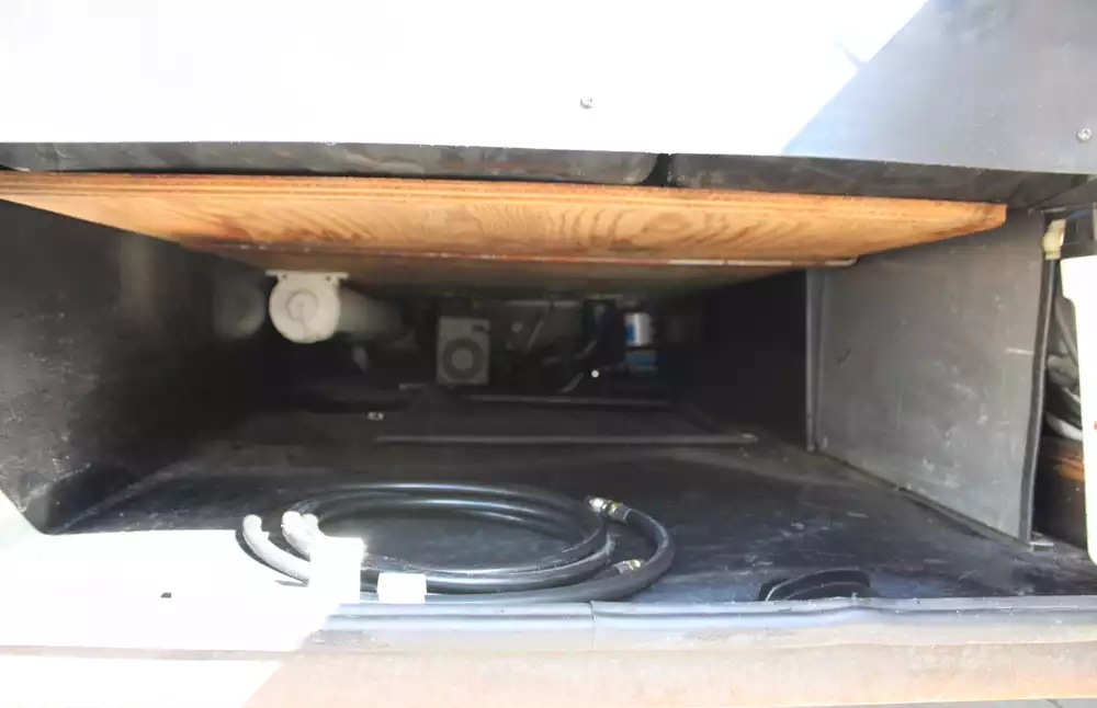 2013 Monaco Knight 40DFT - Image 39