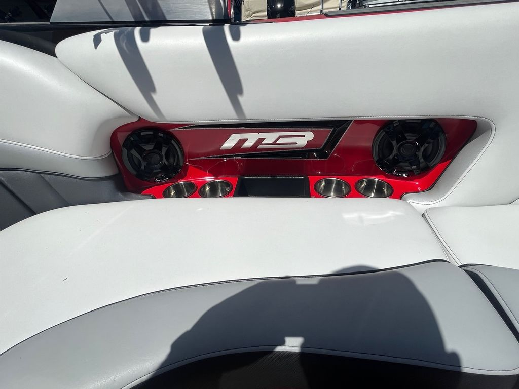 2016 MB Tomcat - Image 40