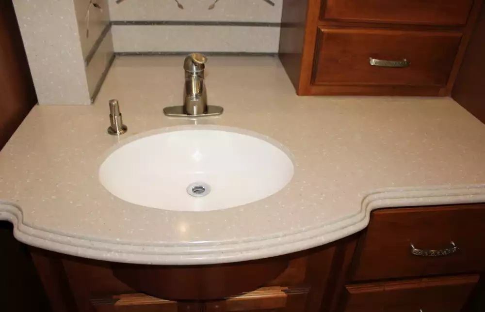 2013 Tiffin Phaeton 36GH - Image 36