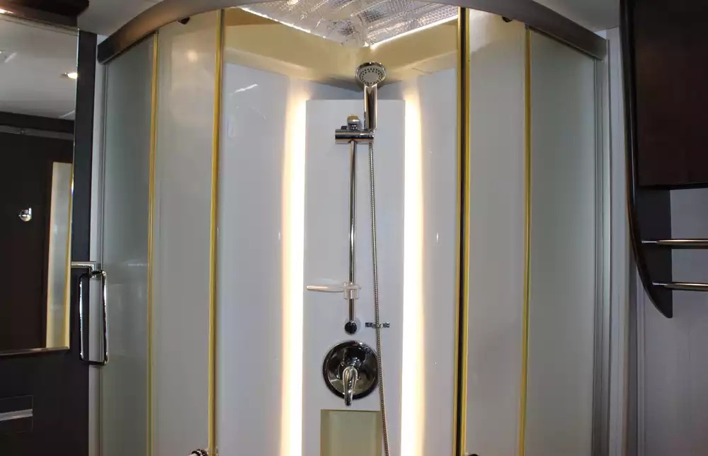 2017 Leisure Travel Unity Series U24MB - Image 42