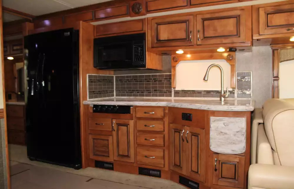 2013 Monaco Knight 40DFT - Image 41