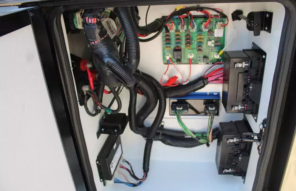 2015 Newmar Ventana 4369 - Image 44