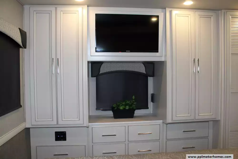 2023 Fleetwood Fortis 34M - Image 47