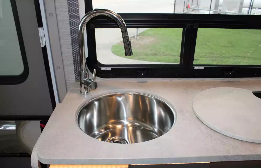 2023 Thor Vegas 24.1 - Image 44