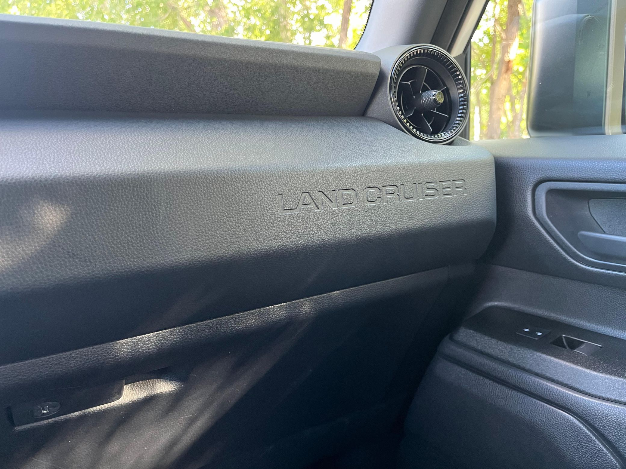 2025 Toyota Land Cruiser 1958 - Image 27