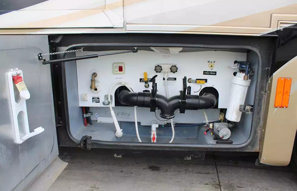 2013 Tiffin Phaeton 36GH - Image 38