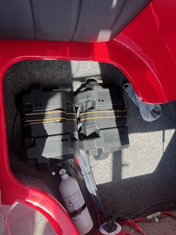 2016 MB Tomcat - Image 9