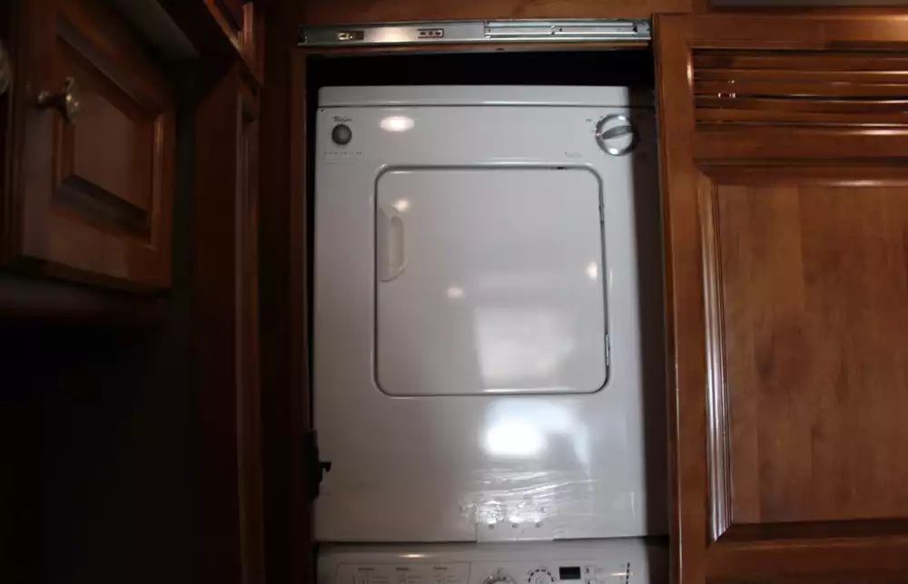 2013 Tiffin Phaeton 36GH - Image 42