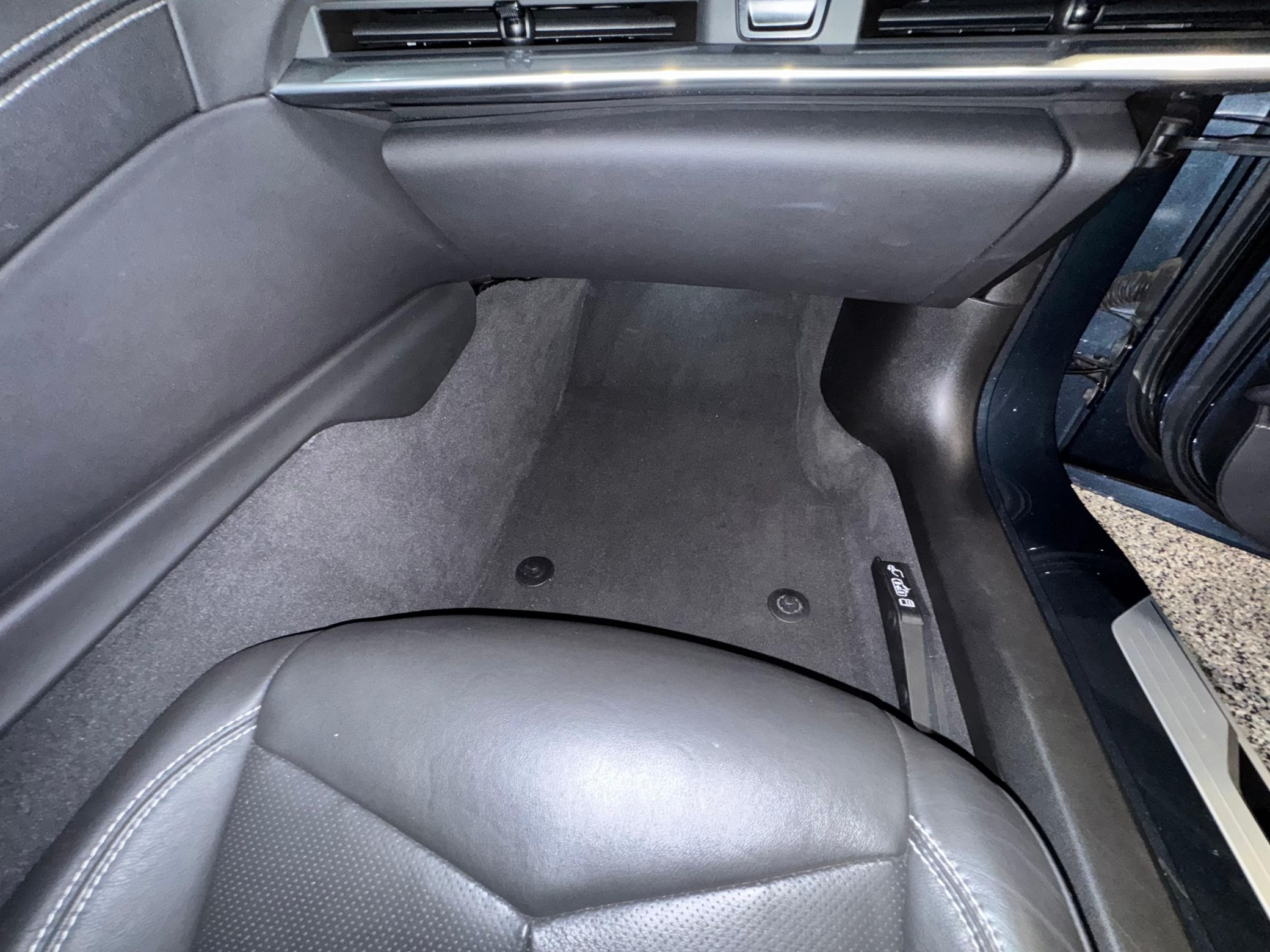 2021 Chevrolet Corvette Stingray - Image 28