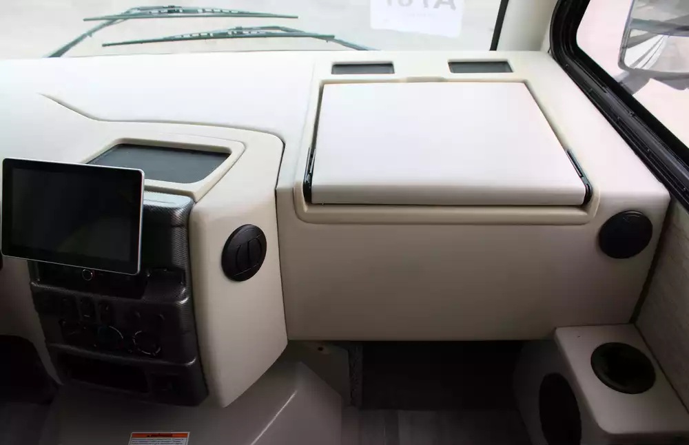 2023 Thor Vegas 24.1 - Image 49