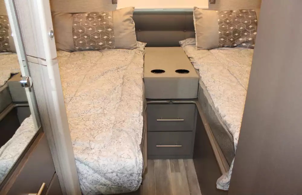 2023 Thor Vegas 24.1 - Image 50