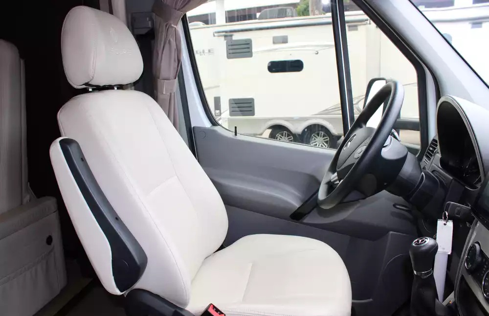 2017 Leisure Travel Unity Series U24MB - Image 6