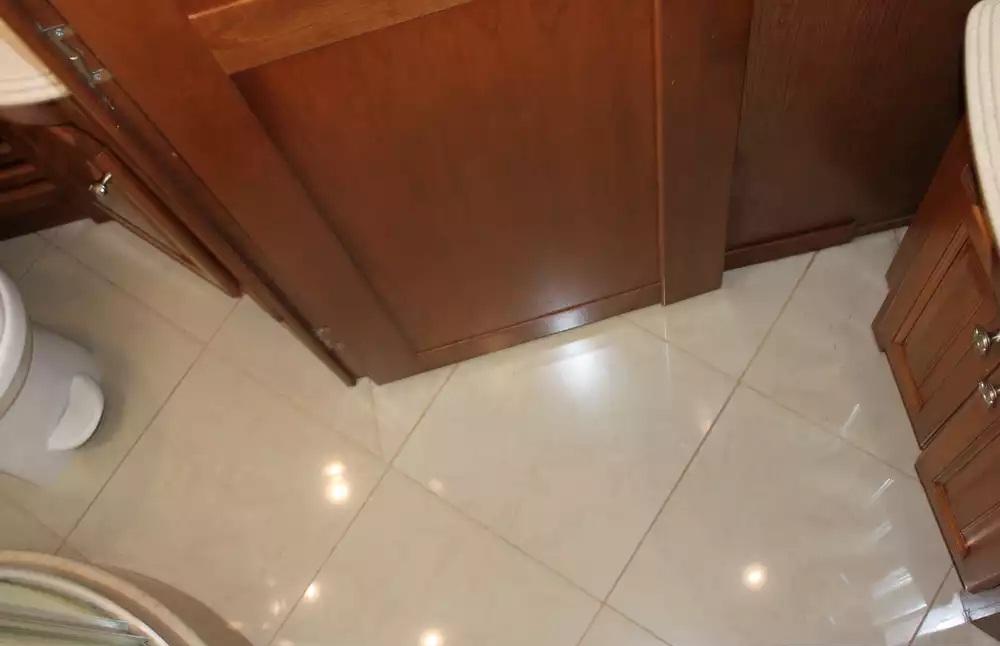 2013 Tiffin Phaeton 36GH - Image 56