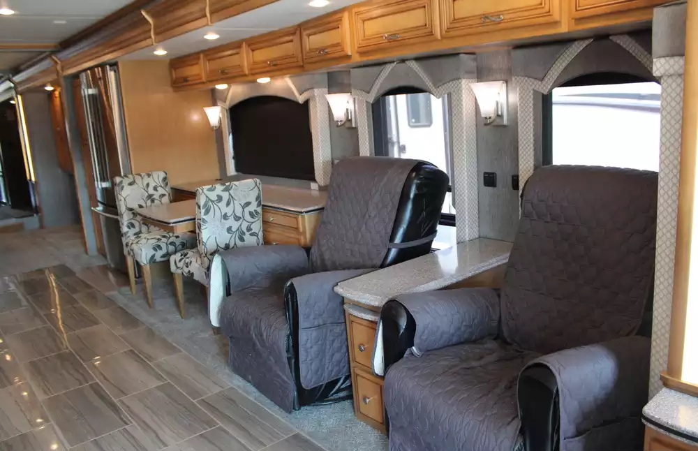 2015 Newmar Ventana 4369 - Image 9