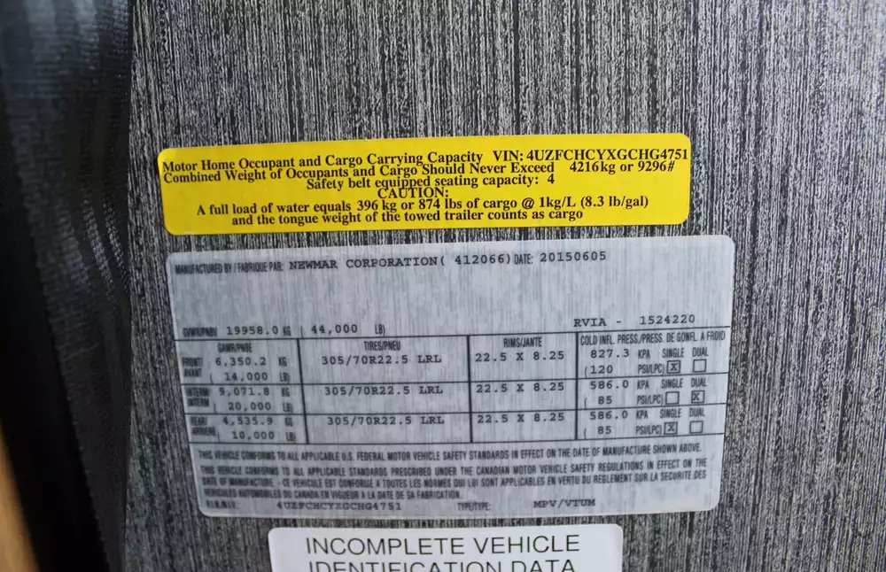 2015 Newmar Ventana 4369 - Image 10