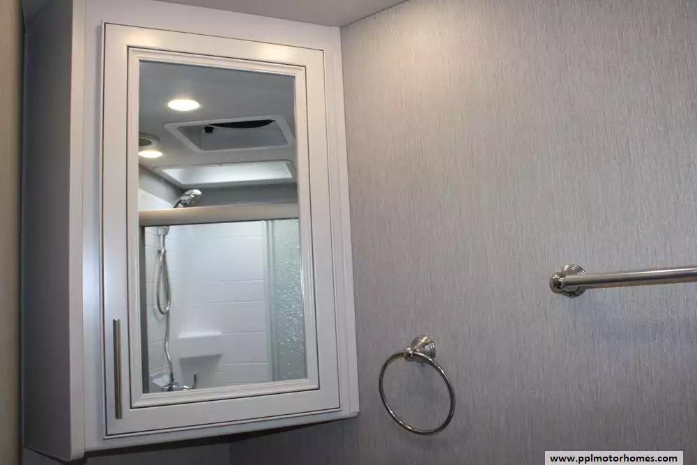 2023 Fleetwood Fortis 34M - Image 8