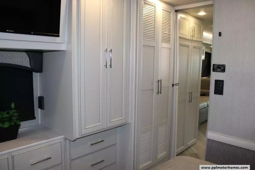 2023 Fleetwood Fortis 34M - Image 9