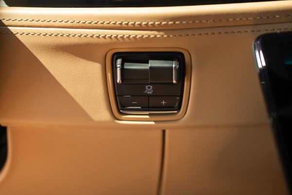 2025 Cadillac Escalade IQ Sport 2 - Image 10