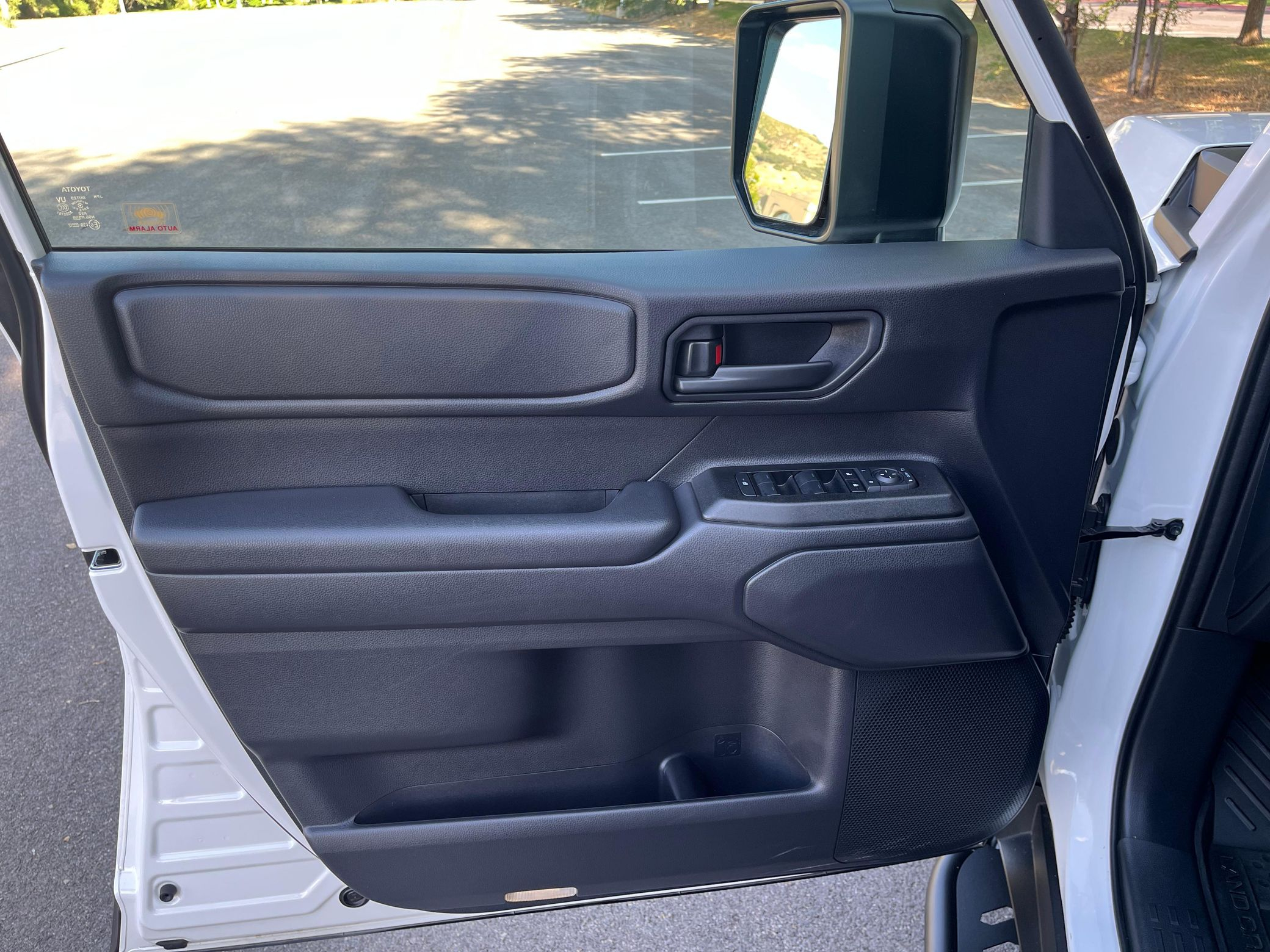 2025 Toyota Land Cruiser 1958 - Image 75