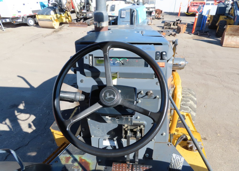 2015 John Deere 210LEP - Image 27