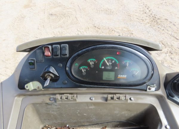 2015 Case 580N - Image 26