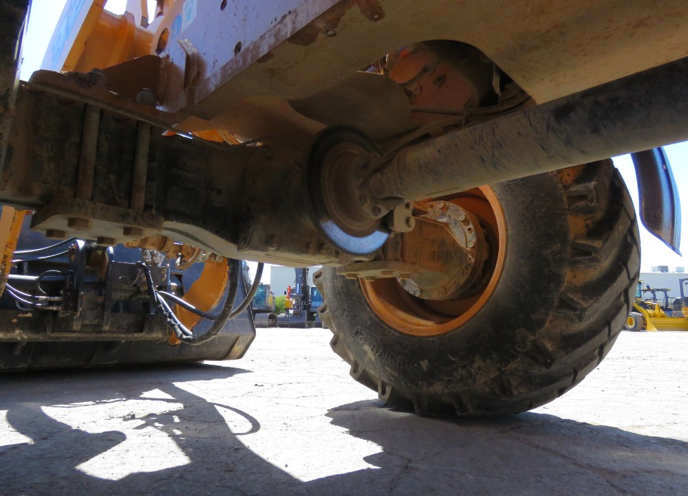 2016 Case 321F - Image 31