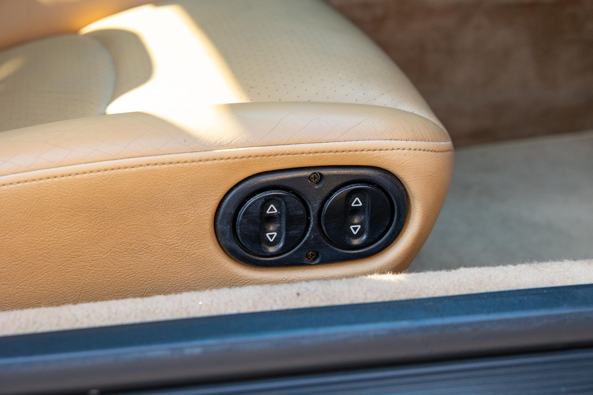 1995 Porsche 911 Carrera Coupe - Image 12