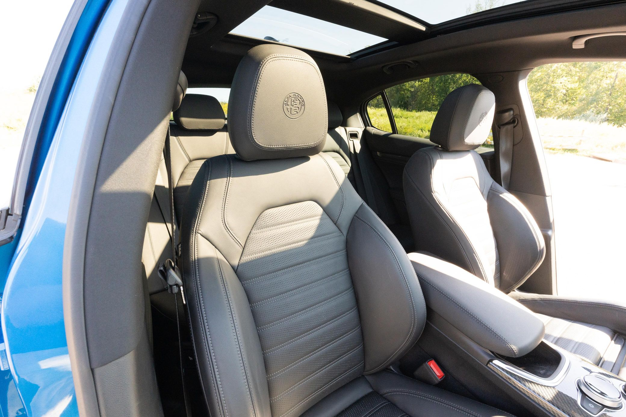 2023 Alfa Romeo Stelvio Quadrifoglio - Image 73